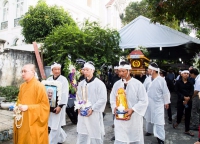 Phật giáo, công giáo và phong tục tập quán về tang lễ của người Việt Nam